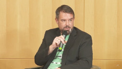 Hannes Diskussion250x